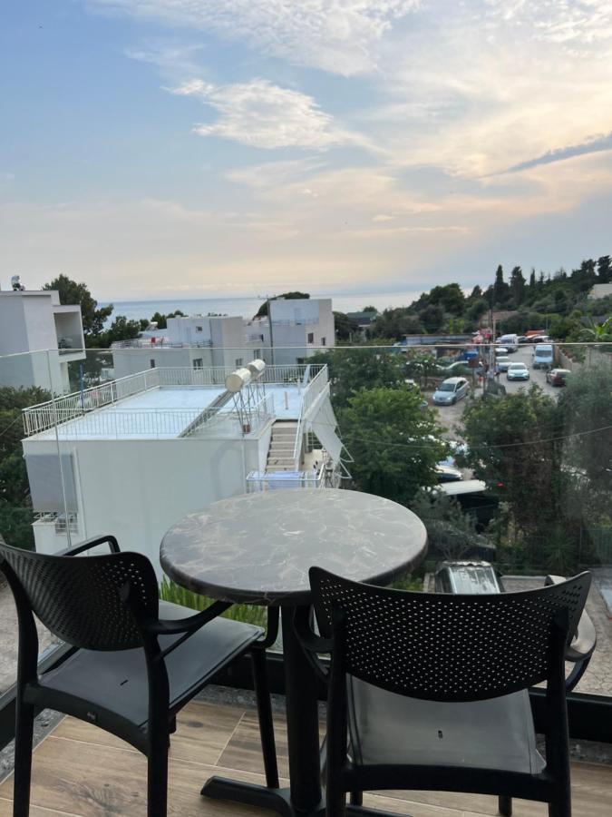 Patio Mare Hotel Dhermi Luaran gambar